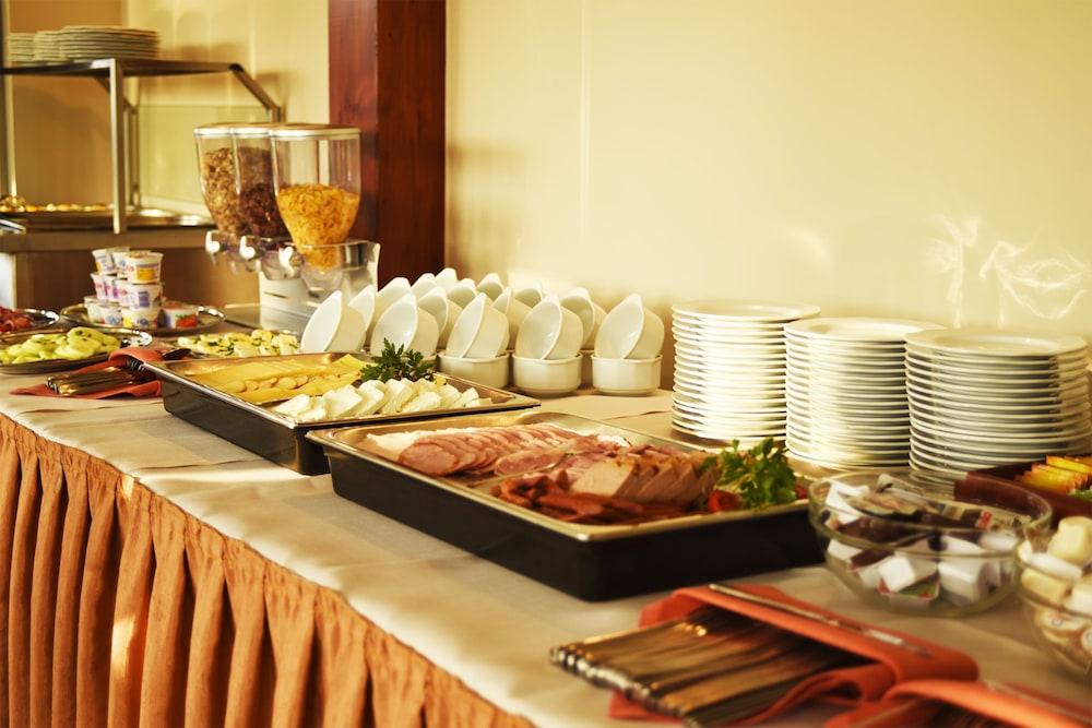 Parkhotel Economic Wielka Wies  Ngoại thất bức ảnh
