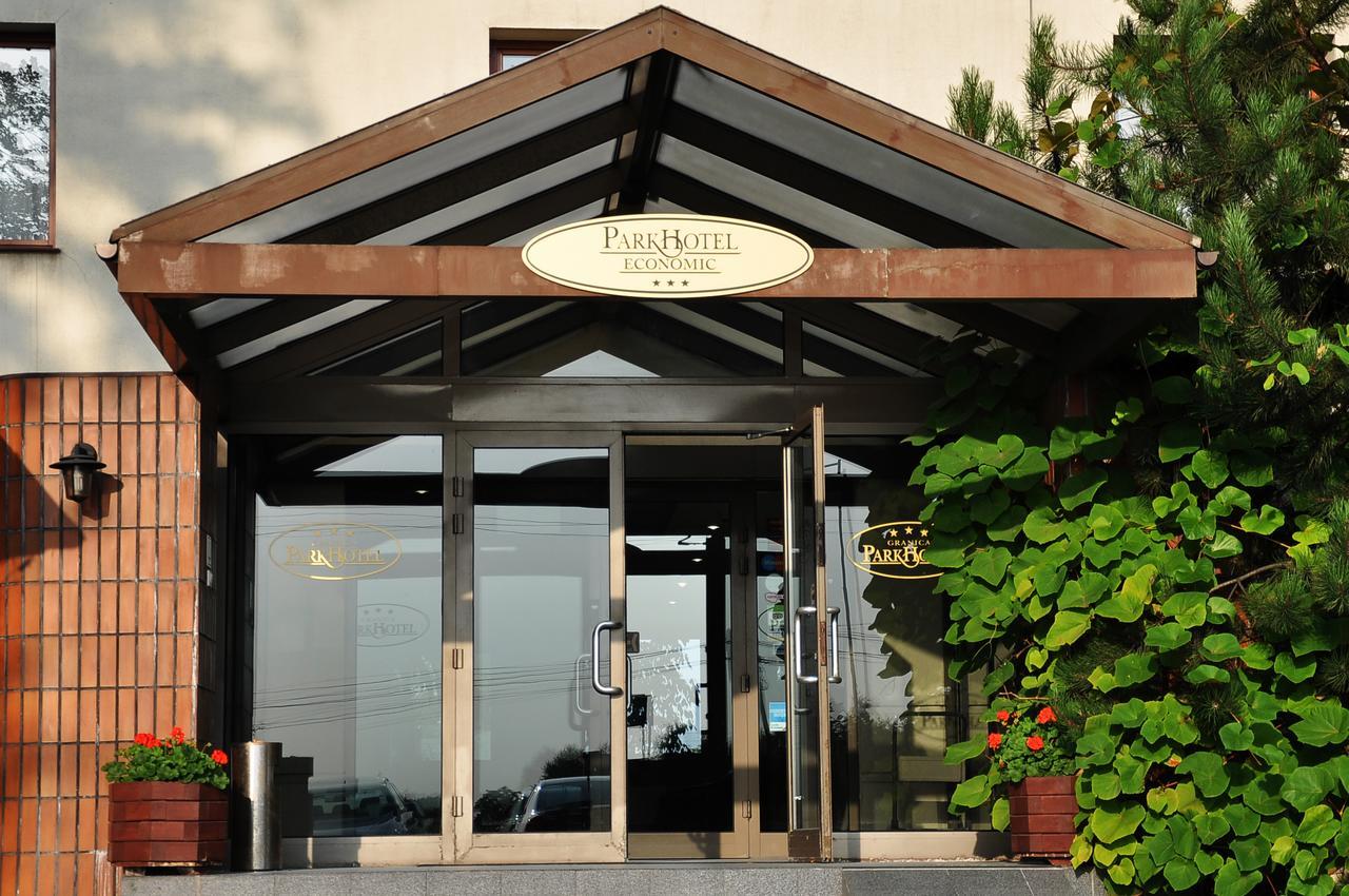 Parkhotel Economic Wielka Wies  Ngoại thất bức ảnh