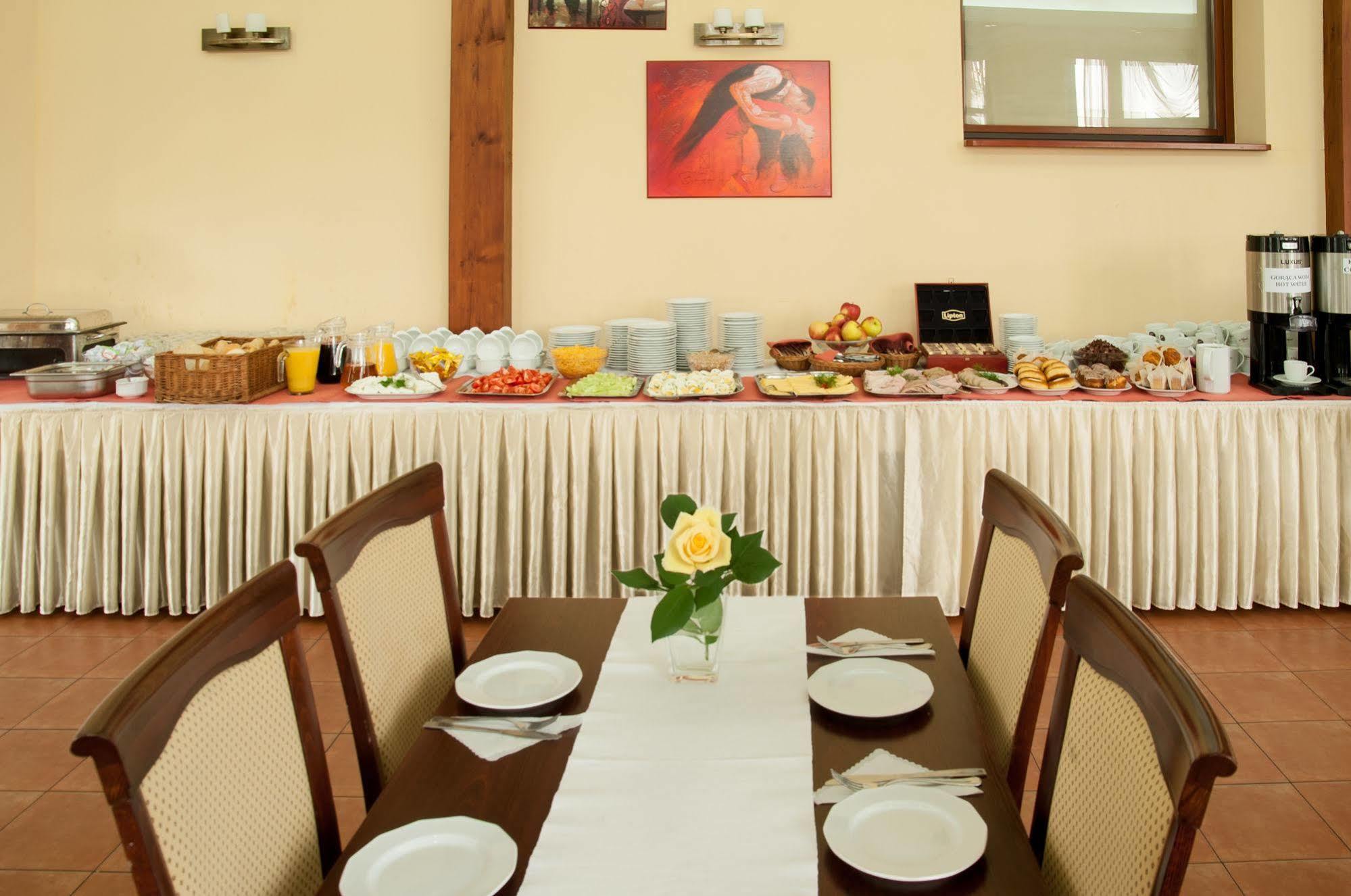 Parkhotel Economic Wielka Wies  Ngoại thất bức ảnh